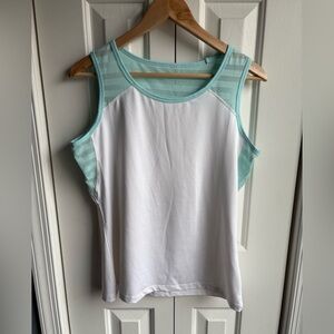Tail Womens Tank Top White/Lt Blue Athletic Tennis Golf Size Medium